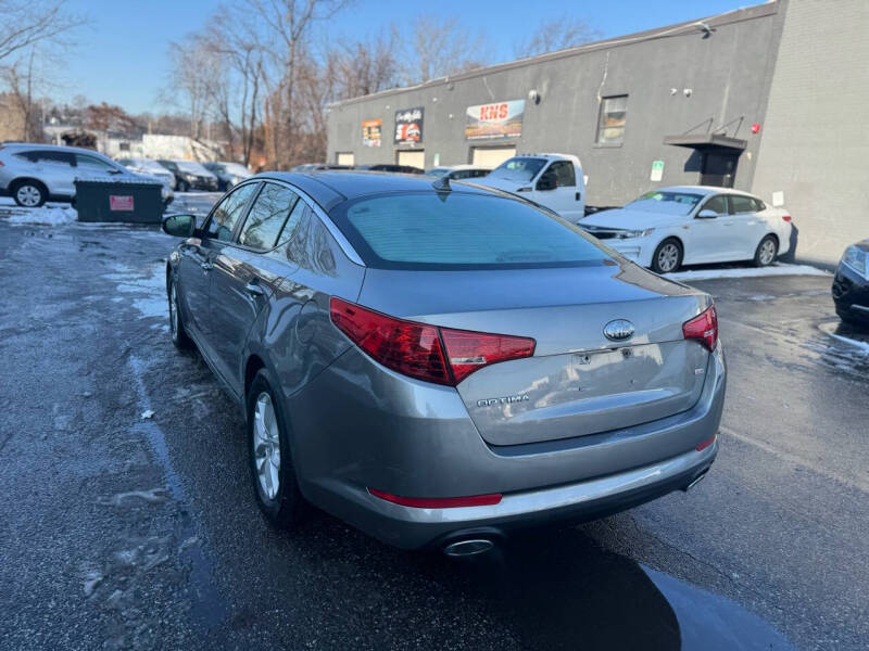 2013 Kia Optima LX photo 10