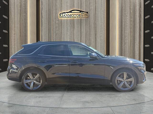 2022 Genesis GV70 2.5T Standard