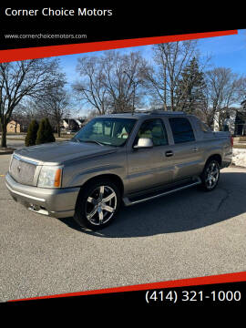 2002 Cadillac Escalade EXT for sale at Corner Choice Motors in West Allis WI