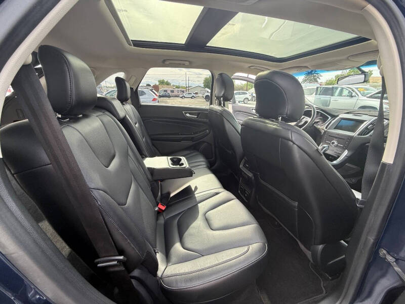 2017 Ford Edge Titanium