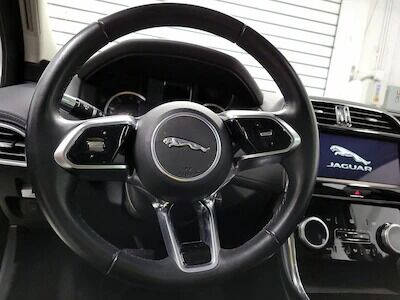 2019 Jaguar XE Base photo 3