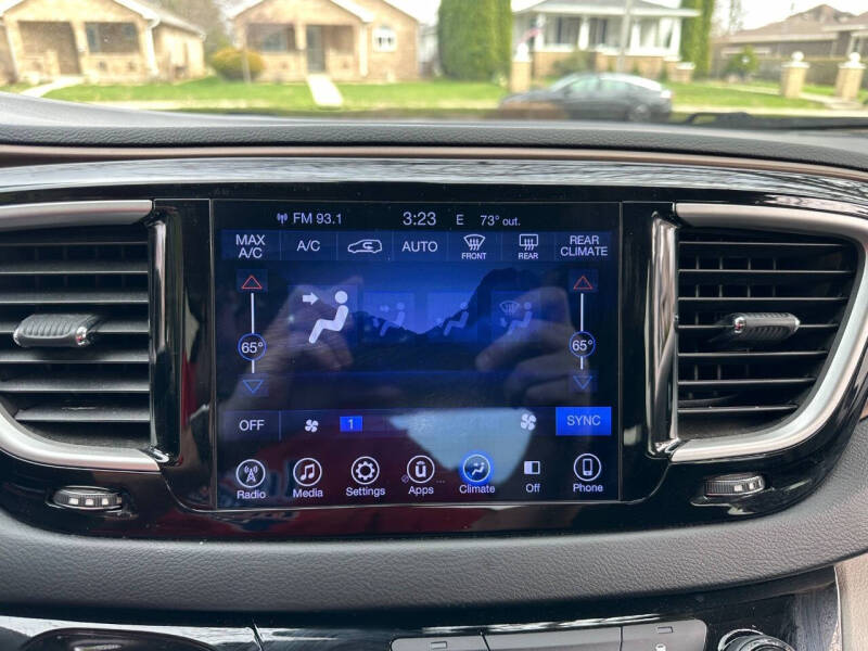 2017 Chrysler Pacifica Touring Plus