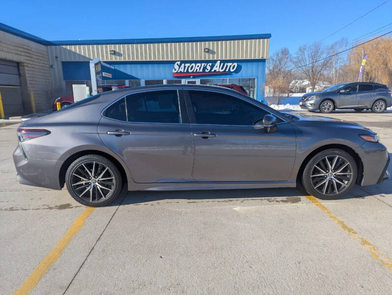 2022 Toyota Camry SE