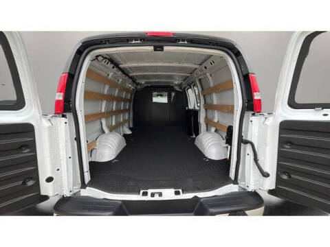 2024 GMC Savana 2500