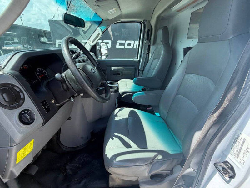2012 Ford E-Series