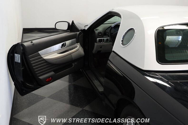 2002 Ford Thunderbird Neiman Marcus Edition