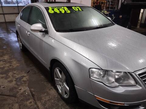 2007 Volkswagen Passat for sale at GDL Auto Sales in Country Club Hills IL
