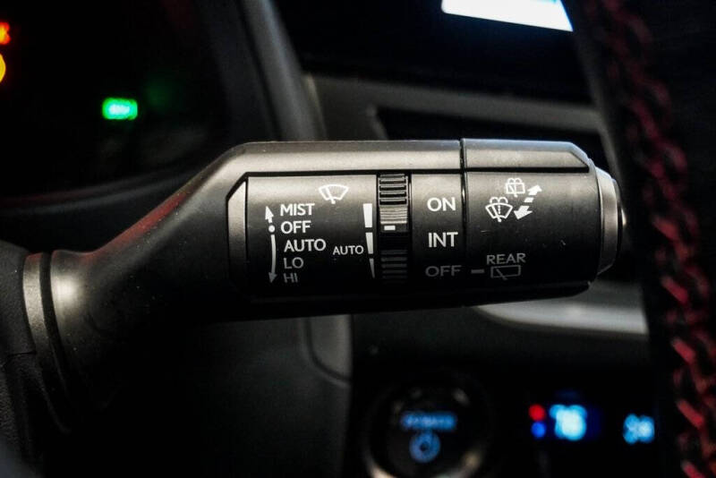 2023 Lexus UX 250h F SPORT Handling