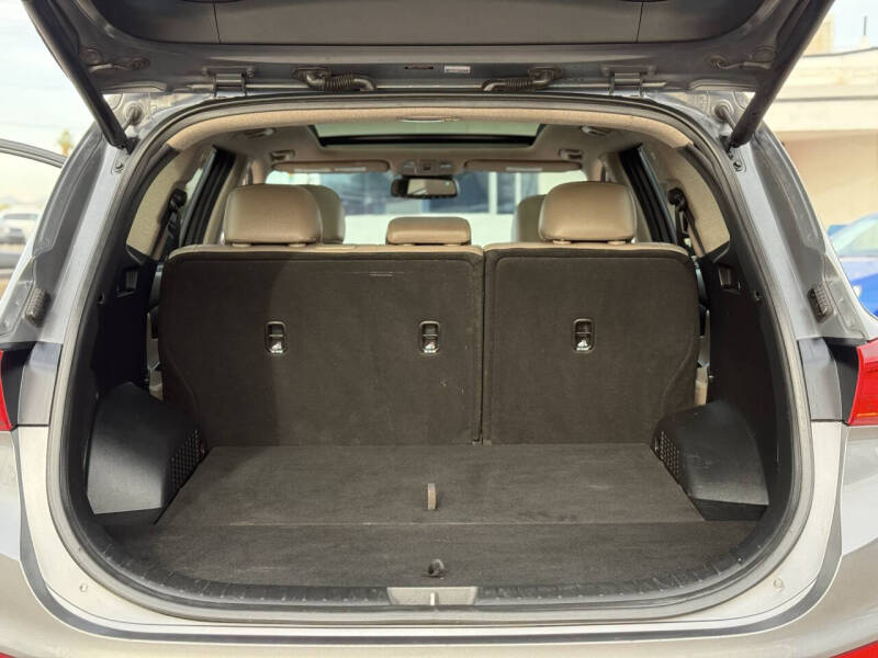 2019 Hyundai Santa Fe Ultimate 2.4L