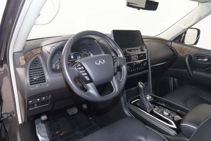 2023 Infiniti QX80 Premium Select