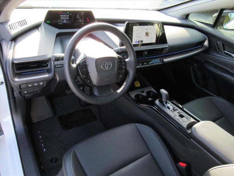 2025 Toyota Prius XLE