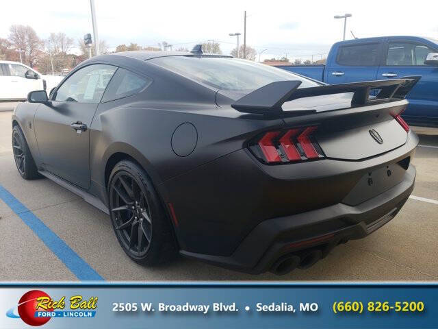 2025 Ford Mustang Dark Horse