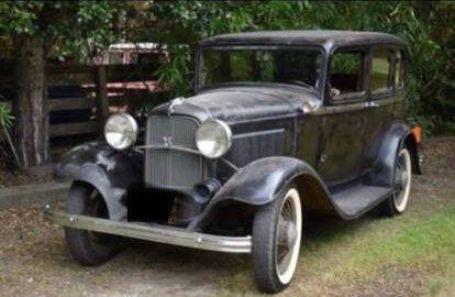 1932 Ford Deluxe