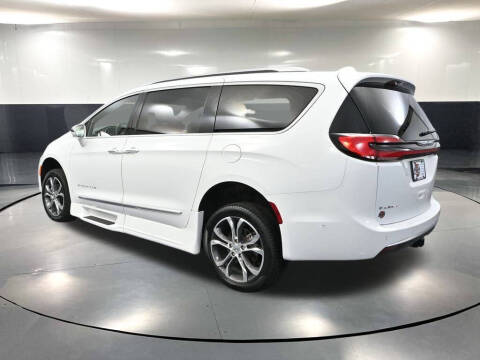 2022 Chrysler Pacifica Pinnacle