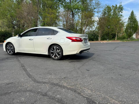 2016 Nissan Altima 2.5 SR