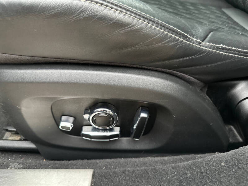 2016 Jaguar XJL Portfolio