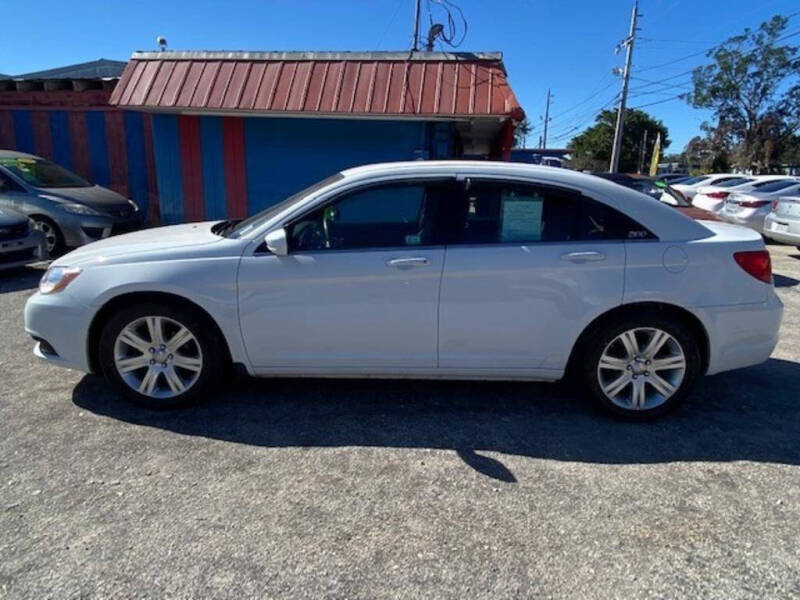 2013 Chrysler 200 Touring