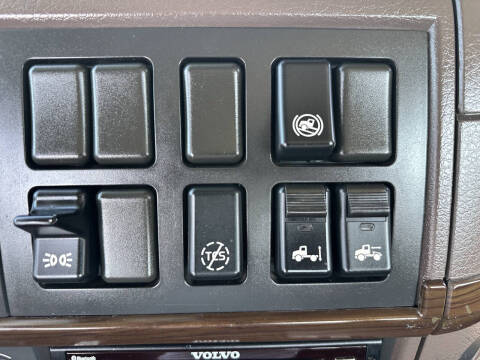2016 Volvo VNL