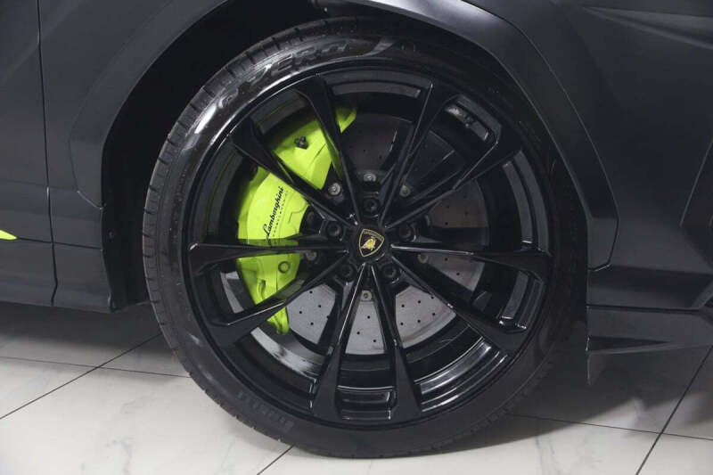 2022 Lamborghini Urus