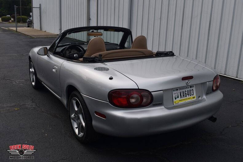 2002 Mazda MX-5 Miata