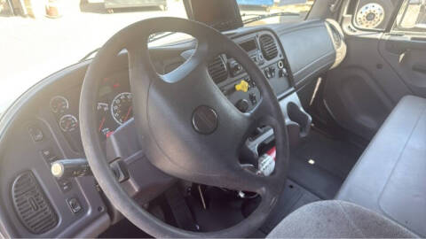 2015 Freightliner M2 106