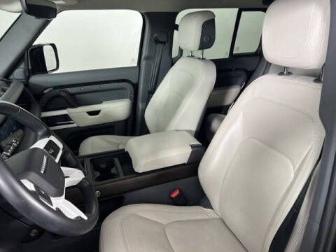 2023 Land Rover Defender 110 SE