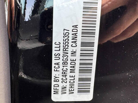 2027 Chrysler Pacifica Select