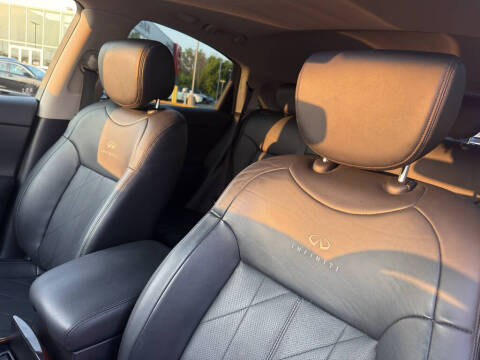 2013 Infiniti FX37