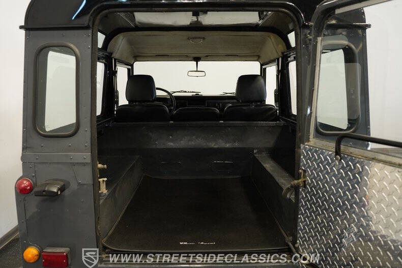 1987 Land Rover Defender