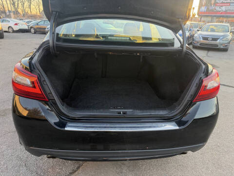 2017 Nissan Altima 2.5 SR