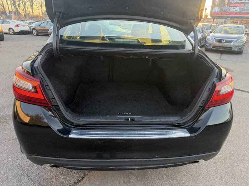 2017 Nissan Altima 2.5 SR
