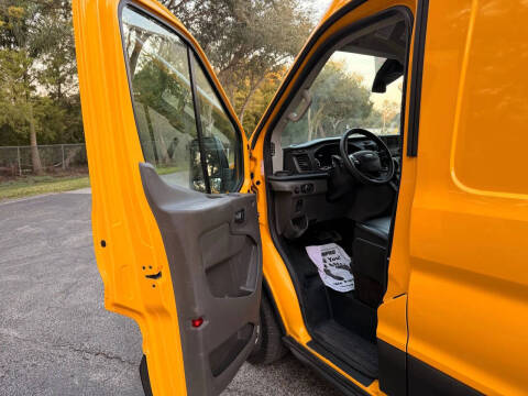 2021 Ford Transit 250