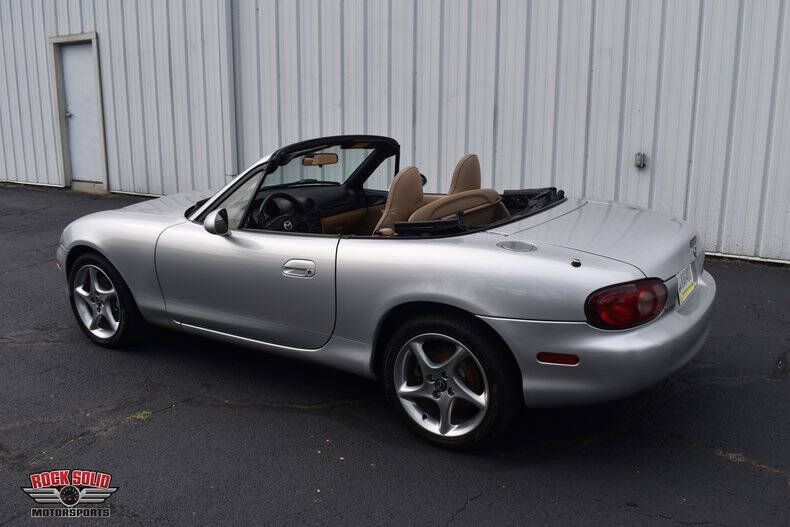 2002 Mazda MX-5 Miata