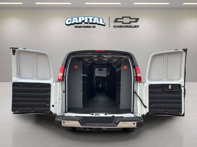2025 Chevrolet Express 2500