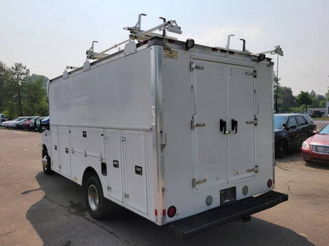 2016 Ford E-Series E-450 SD