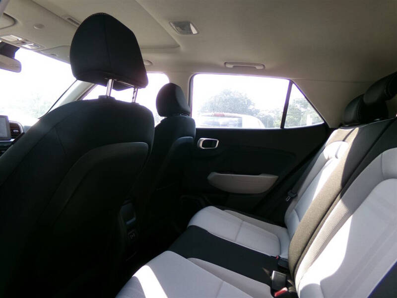 2025 Hyundai Venue SEL