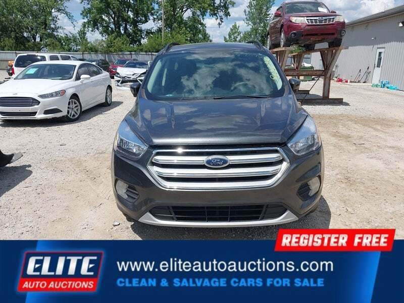 2018 Ford Escape SE