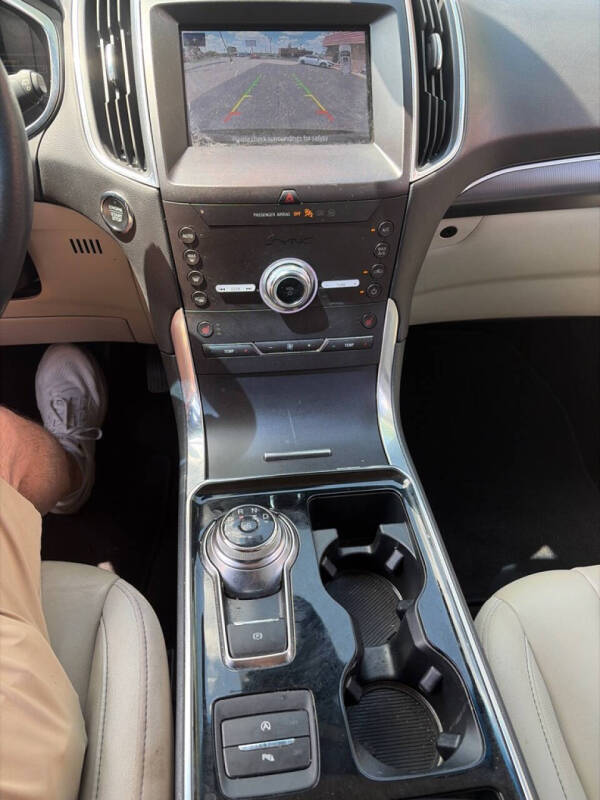 2020 Ford Edge Titanium
