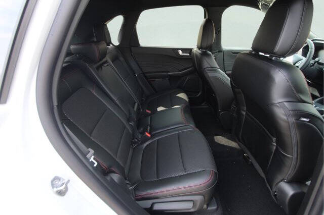 2026 Ford Escape Hybrid ST-Line Select