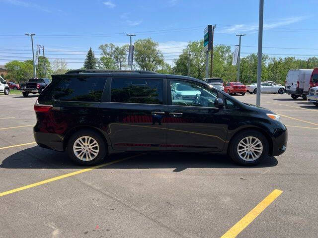 2017 Toyota Sienna