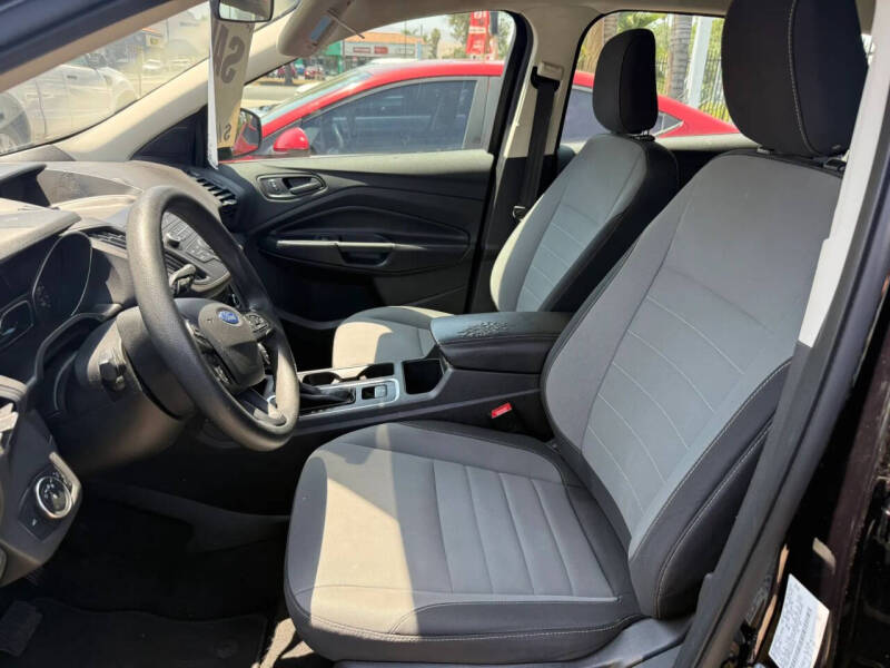 2019 Ford Escape S