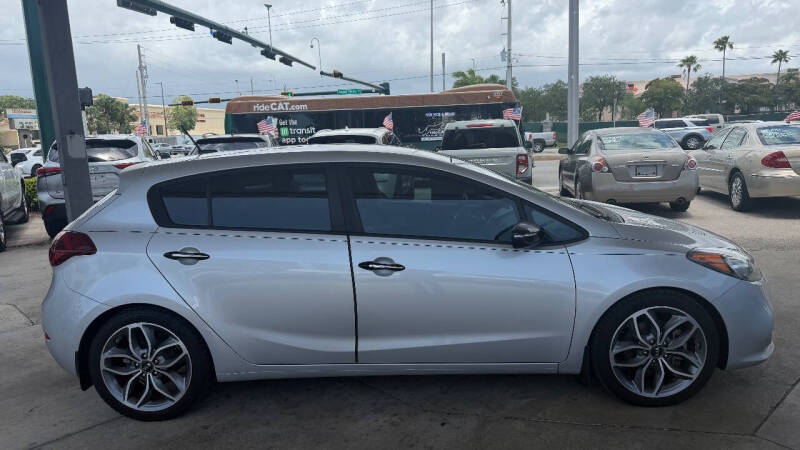 2016 Kia Forte5 SX