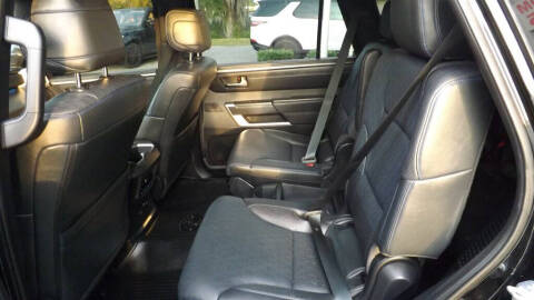 2023 Toyota Sequoia Platinum