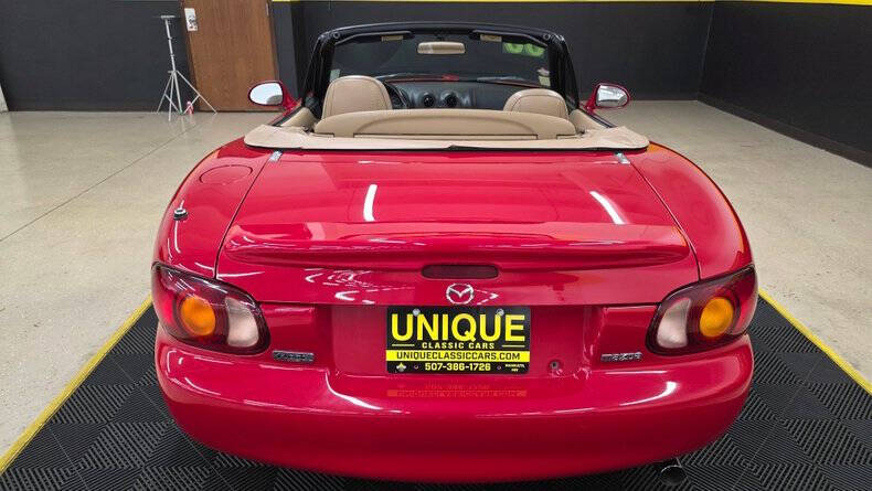 2000 Mazda MX-5 Miata