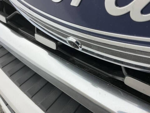 2025 Ford F-450 Super Duty Platinum