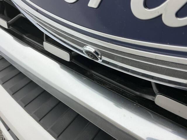 2025 Ford F-450 Super Duty Platinum