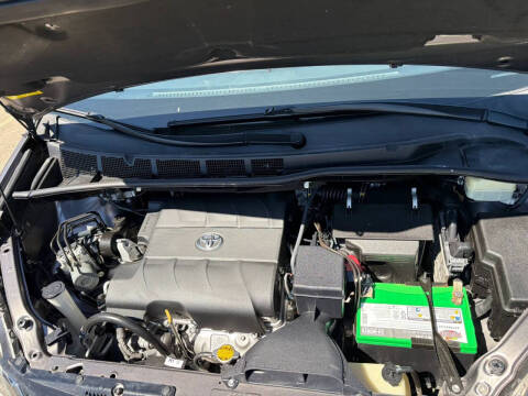2016 Toyota Sienna