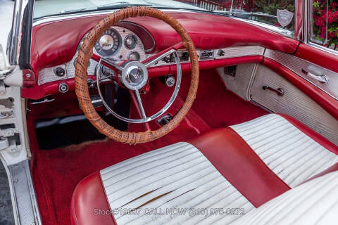 1957 Ford Thunderbird