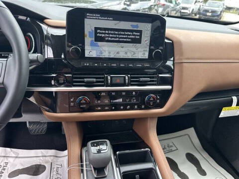 2025 Nissan Pathfinder Platinum