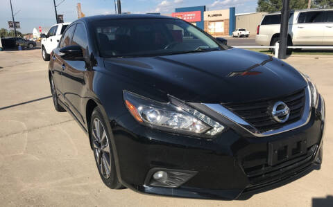 2016 Nissan Altima for sale at Tiger Auto Sales in Guymon OK